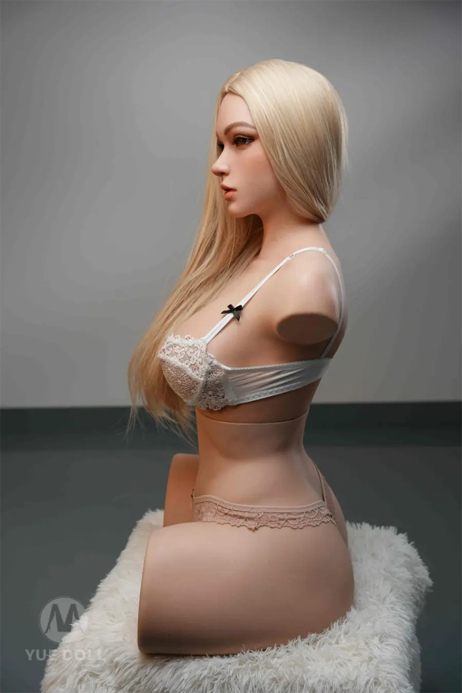 悅互動_Cindy辛迪_悅互動半身 (2).jpg